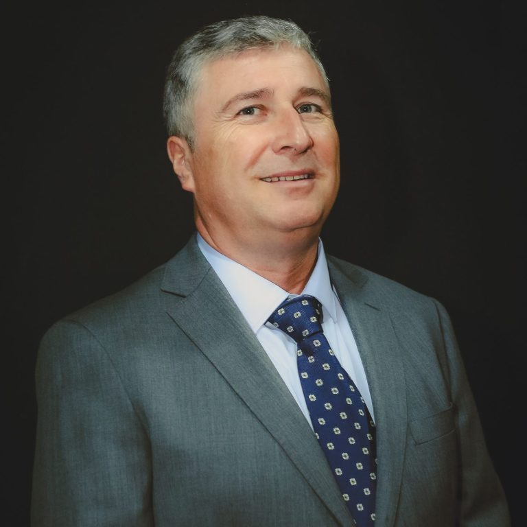 César Guzmán Acosta
