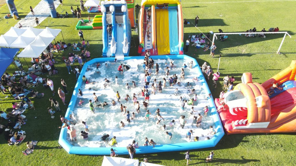 Fotografía 2 de 3: Las Cabras celebró el fin del Verano con un Parque Acuático Gratuito